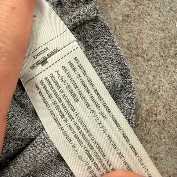 Hollister Gray Henley T-Shirt Men’s Medium - Picture 4 of 5